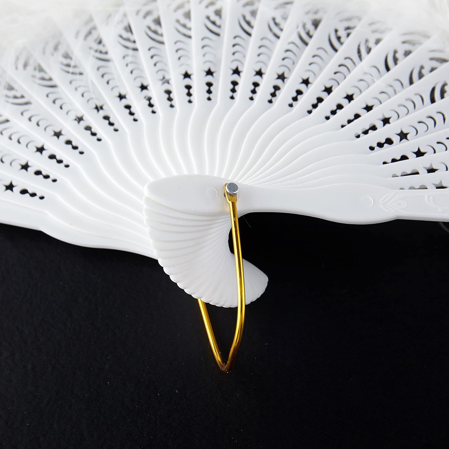 image:imageBABEYOND Marabou Feather Fan 22s Vintage Folding Fan Flapper Hand Fan for Costume Dancing Show Tea Party Wedding DecorationOff White